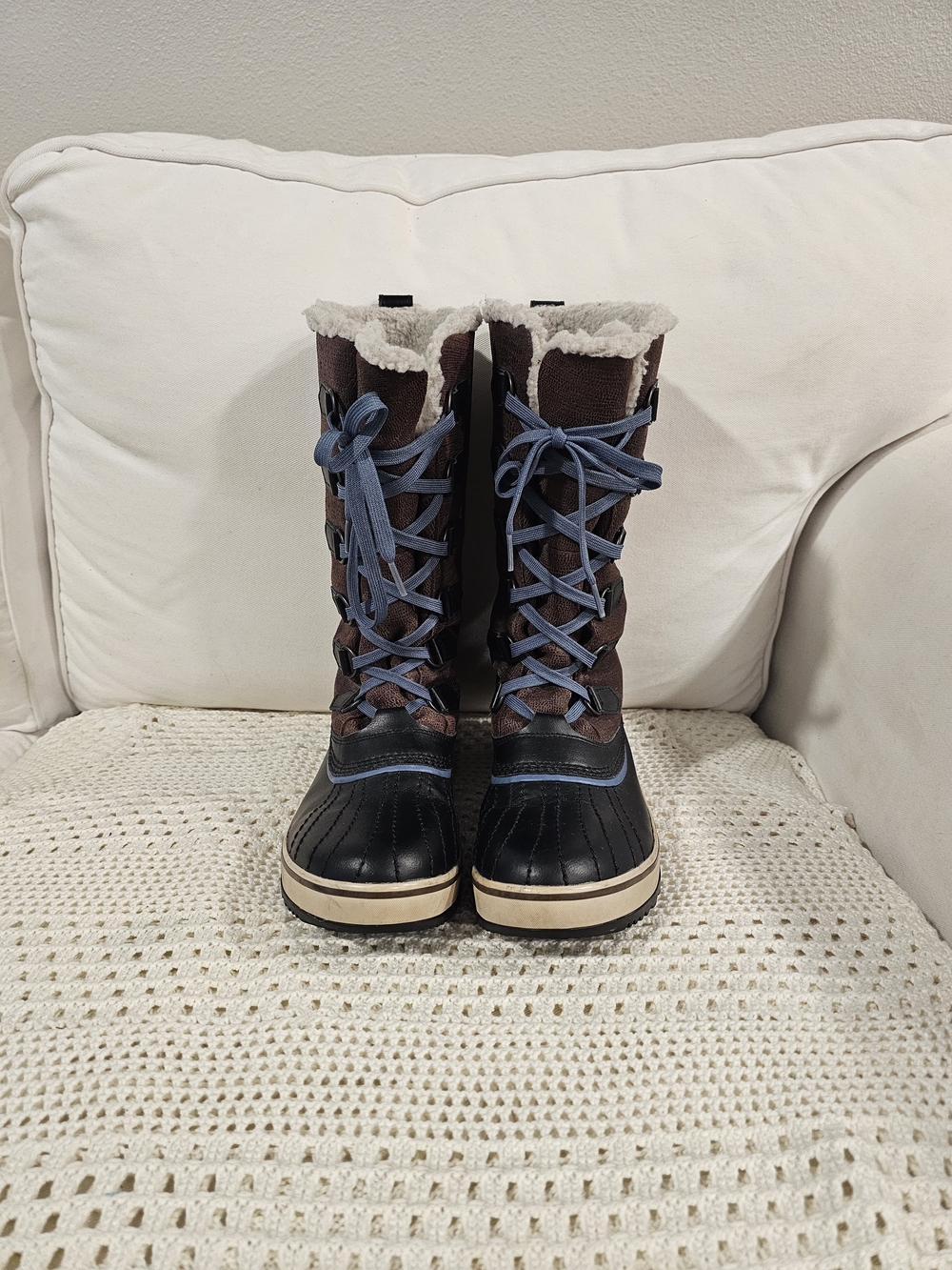 Sorel "Tivoli" Winter Snow Boots with Blue Laces 💎